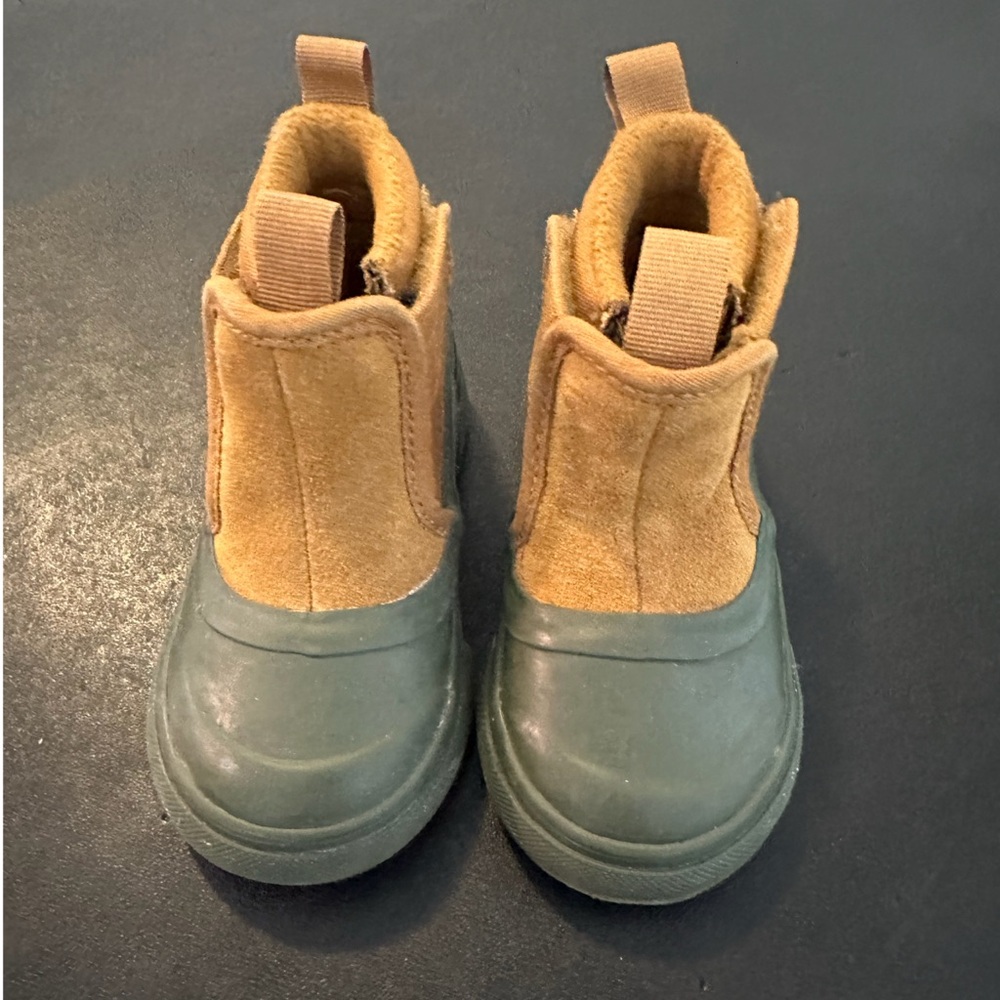 Toddler Slip-On Hi Terrain V Shoe